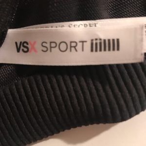 💕 NWOT VICTORIA’S SECRET SPORT BRA 34DD 💕